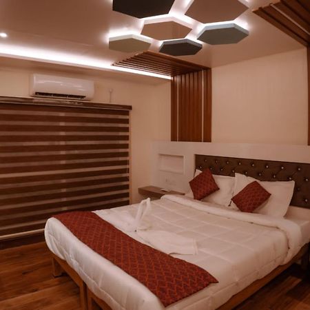 Alappuzha Victoria Houseboats酒店 外观 照片