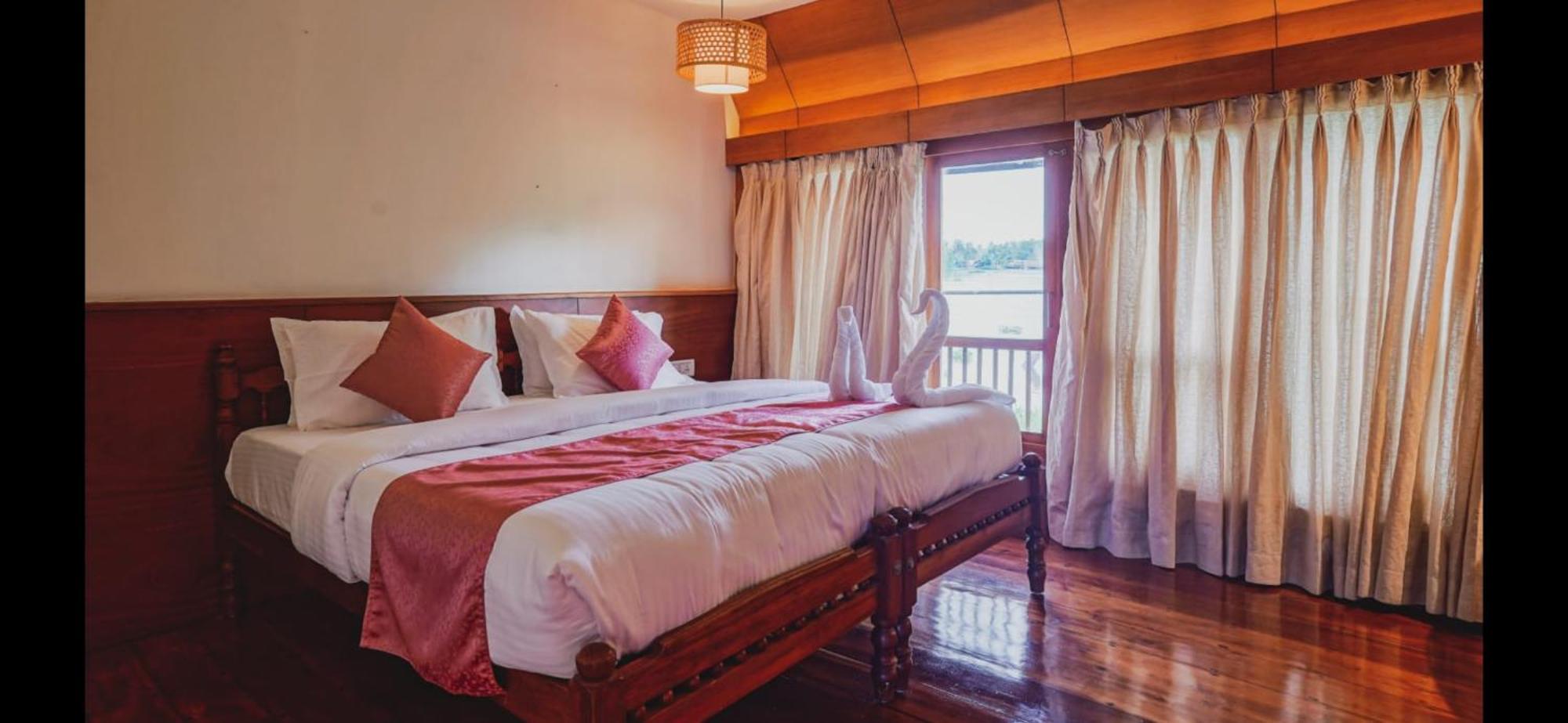 Alappuzha Victoria Houseboats酒店 外观 照片